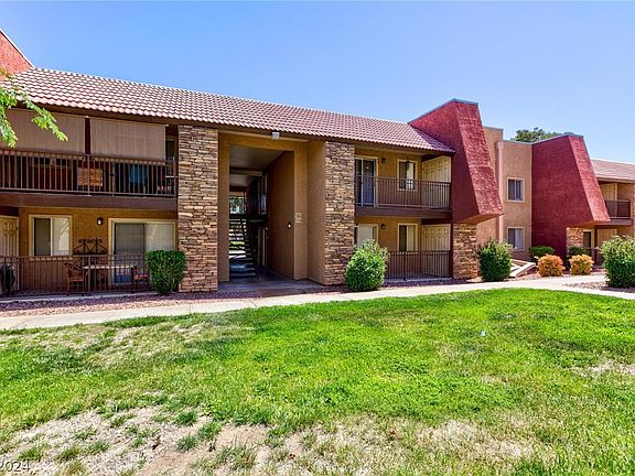 3rd image of 5405 Indian River Dr Unit 395