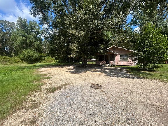 2nd image of 500 Fannie Ave
