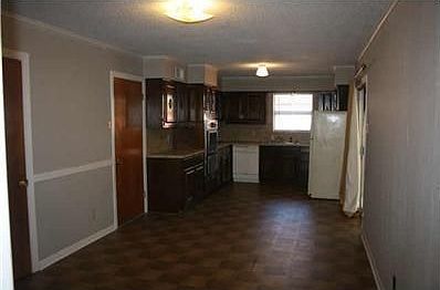 2nd image of 1830 Oldfield Dr