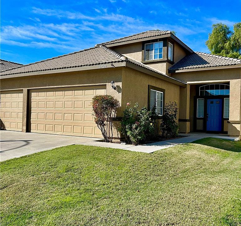1st image of 39755 Naples Dr