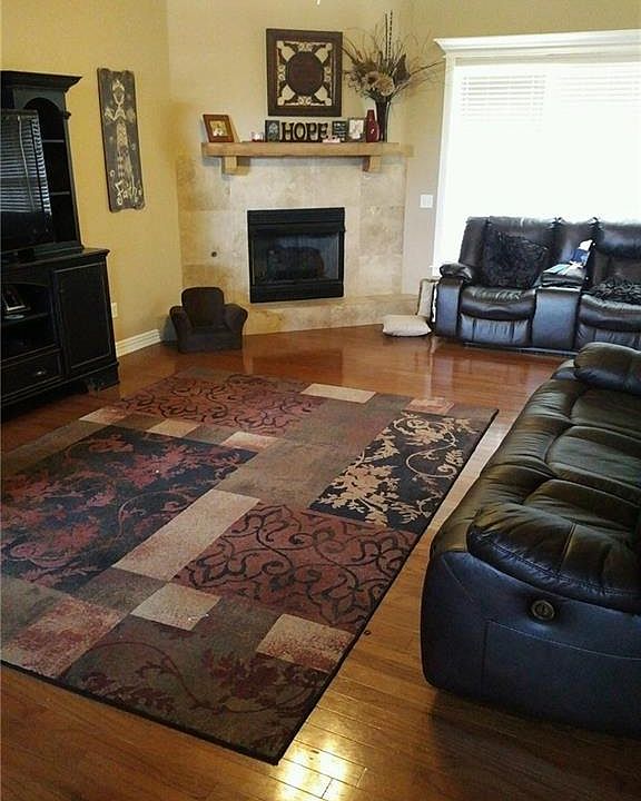2nd image of 710 SW Sterling Pl