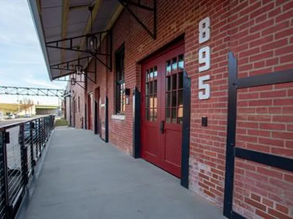 Kretschmer Lofts, 895 Washington St #219, Dubuque, IA 52001