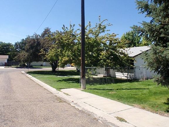 5th image of 414 Elmore Pl