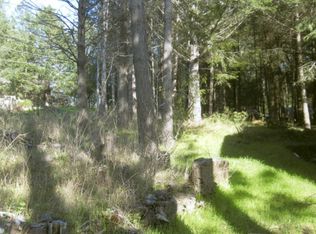 25 Cinch Ct, Whitethorn, CA 95589