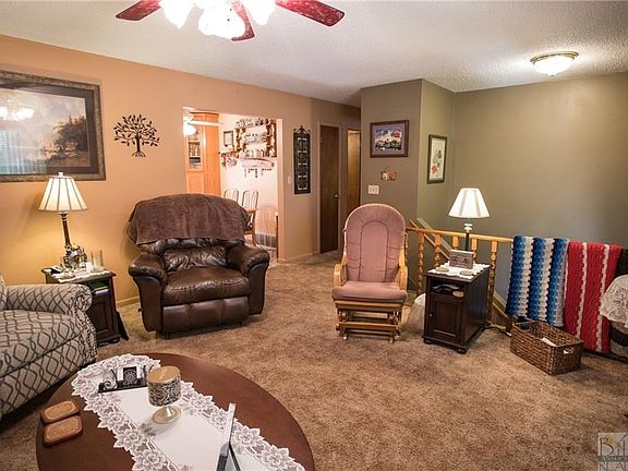 5th image of 4 N Crestwood Dr