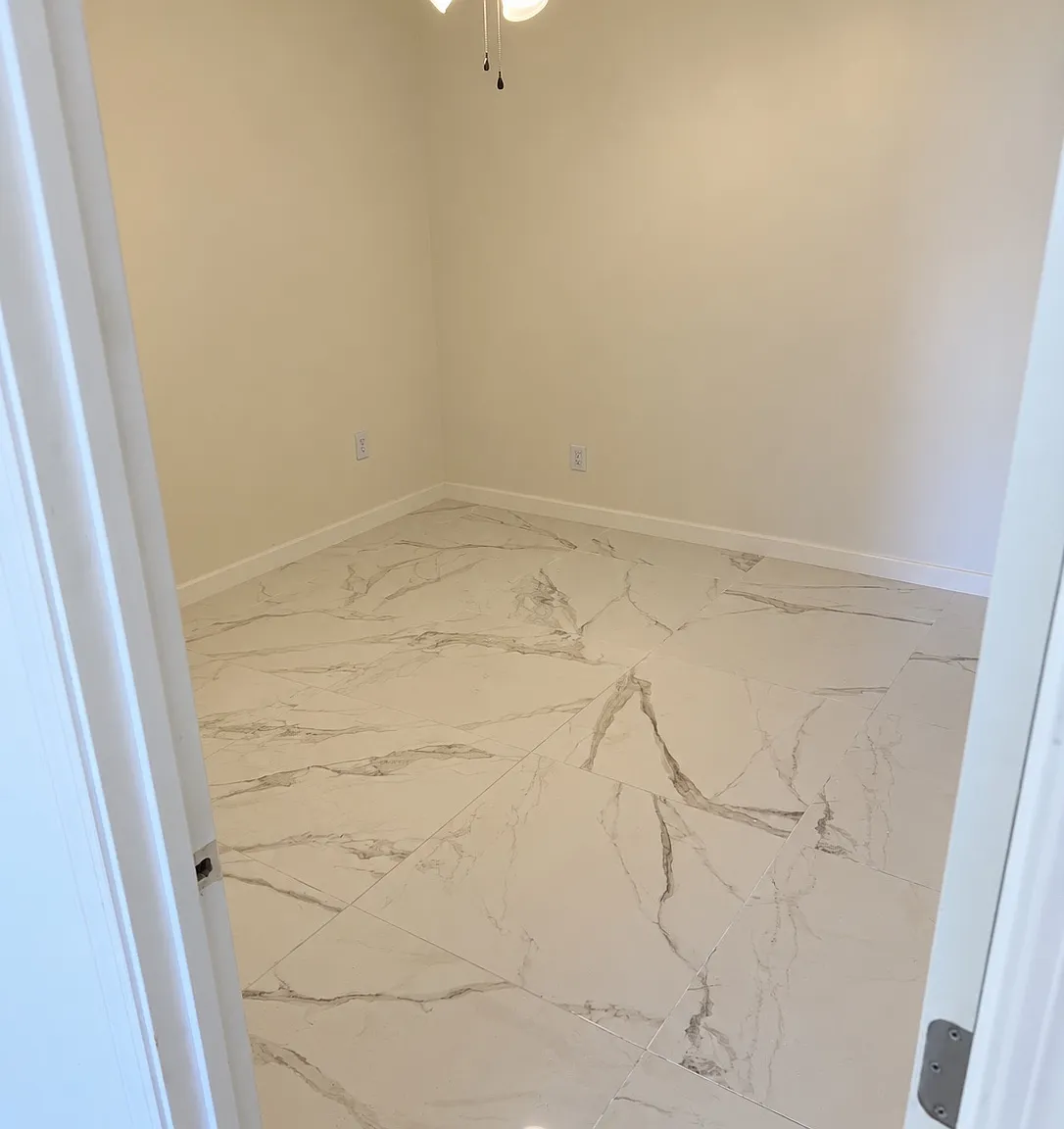 2 bed, 700 sqft, $2,500 — Photo 4