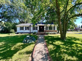 521 Farnsworth Rd, Waterville, OH 43566