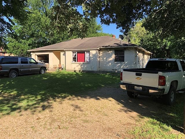 1st image of 2822 Dennis Cir #A/b