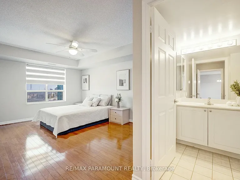 25 Kingsbridge Garden Cir #616 — Photo 37