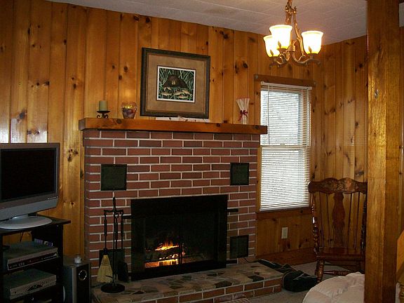 5th image of 81 Voorheesville Ave