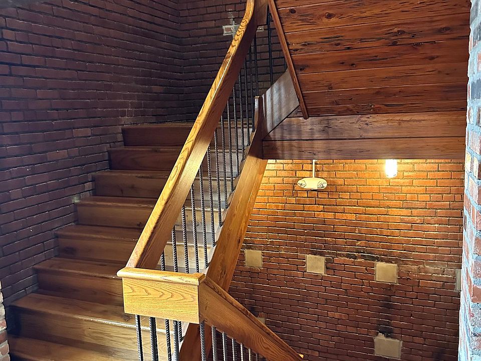 Common area. Stairway to 2nd and 3rd floor.