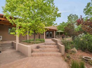 3 Estrada Calabasa W, Santa Fe, NM 87506