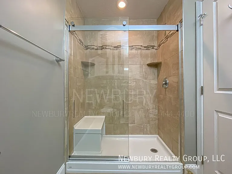 147 Banksville Pl — Photo 32