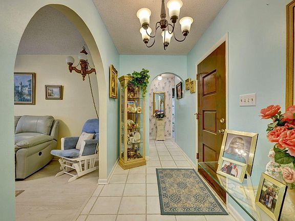 4th image of 8501 Lakeland Blvd