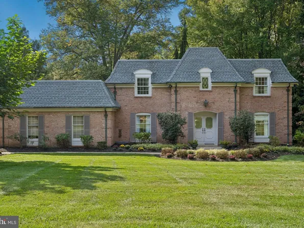 5 Forrest Hill Rd, Titusville, NJ 08560