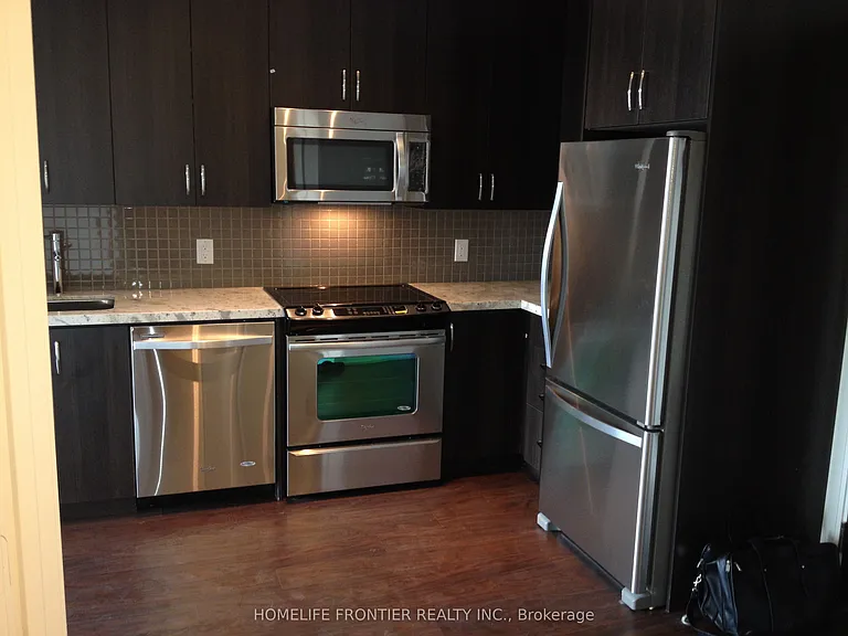 7608 Yonge St #422 — Photo 7