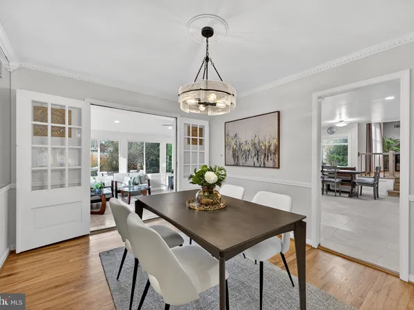 11500 Deborah Dr, Potomac, MD 20854