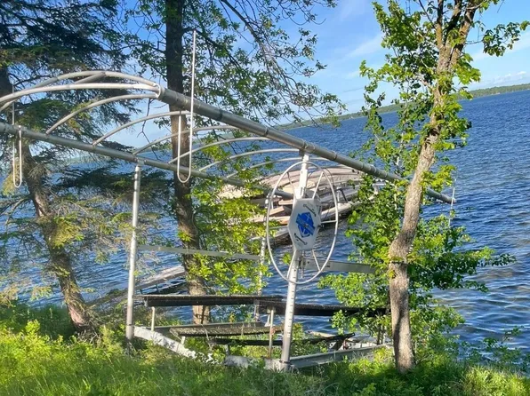 10551 Oak Point Rd NW, Cass Lake, MN 56633