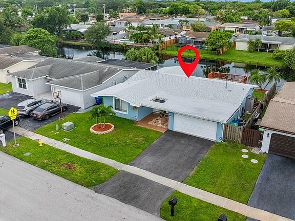 5th image of 9260 NW 21st Manor