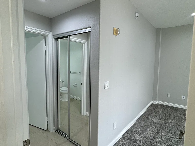 12222 Moorpark St #206 — Photo 28