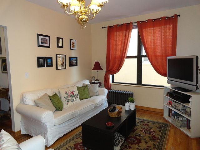 1st image of 2053 29th St APT 3R