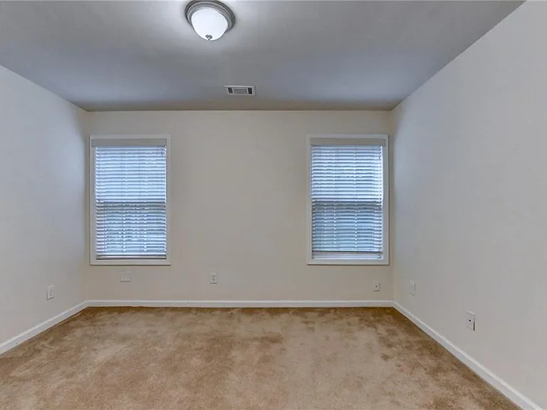 1641 Tailmore Ln — Photo 36