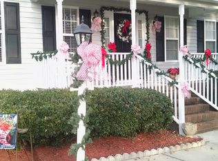 135 Victoria Hills Dr S, Fuquay Varina, NC 27526