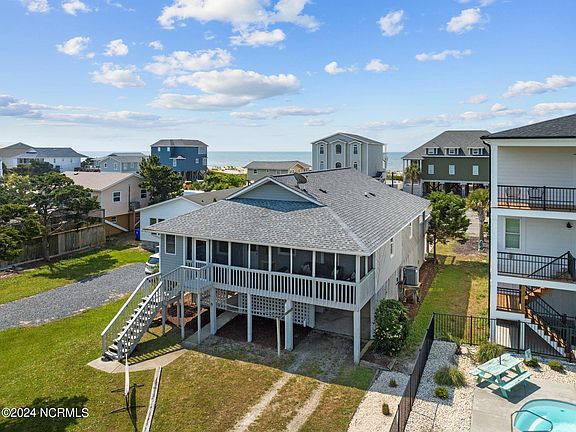 4th image of 1634 E Beach Drive