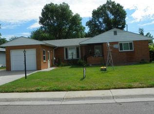 913 S 11th Ave, Sterling, CO 80751