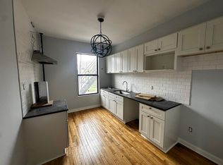 905 W Franklin Ave #25, Minneapolis, MN 55405