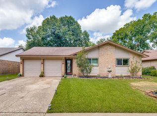 1615 Pecan Hollow St, Pearland, TX 77581