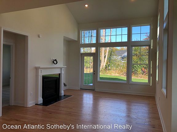 3rd image of 19117 Cavendish Way