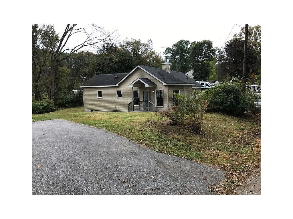 24 Barron Rd photo 1