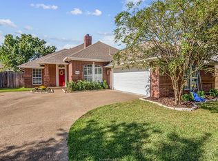 613 Yorkshire Dr, College Station, TX 77845