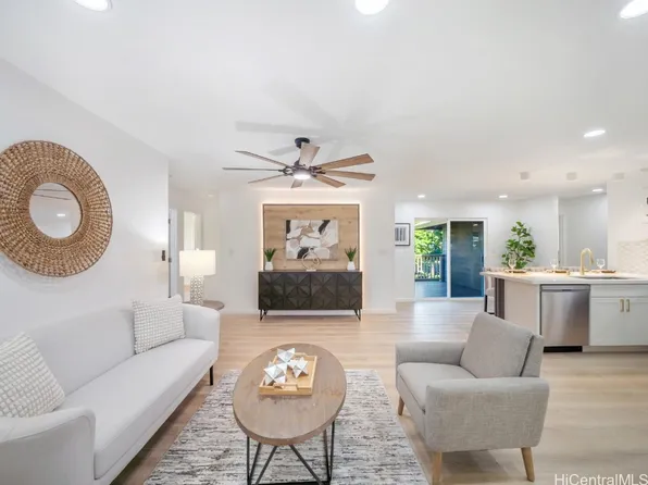 2828 Lowrey Ave APT A, Honolulu, HI 96822