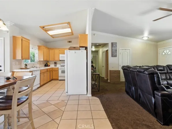 16662 Joshua St, Hesperia, CA 92345