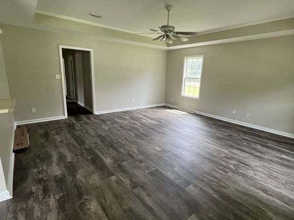 2nd image of 1718 Largo Cir