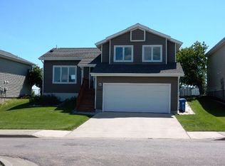 4008 Prairie View Dr, Rapid City, SD 57701