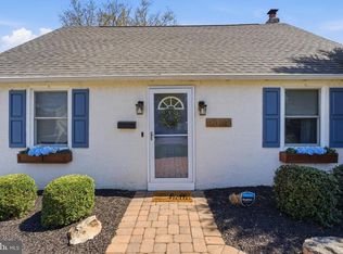 1014 Thrush Ln, Audubon, PA 19403