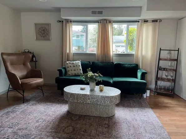 17608 Bagley Pl N #1, Seattle, WA 98133