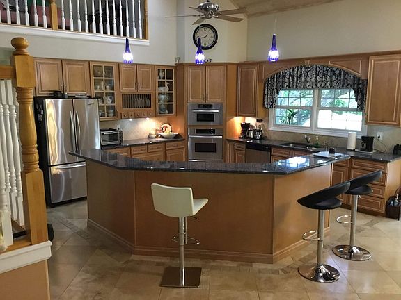 Island Breakfast bar