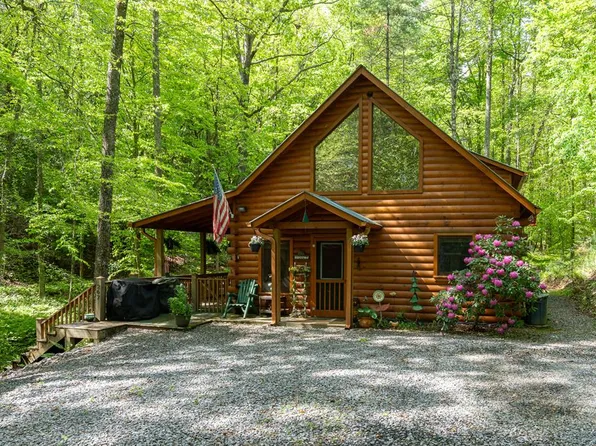 267 Laurelwood Cir, Murphy, NC 28906