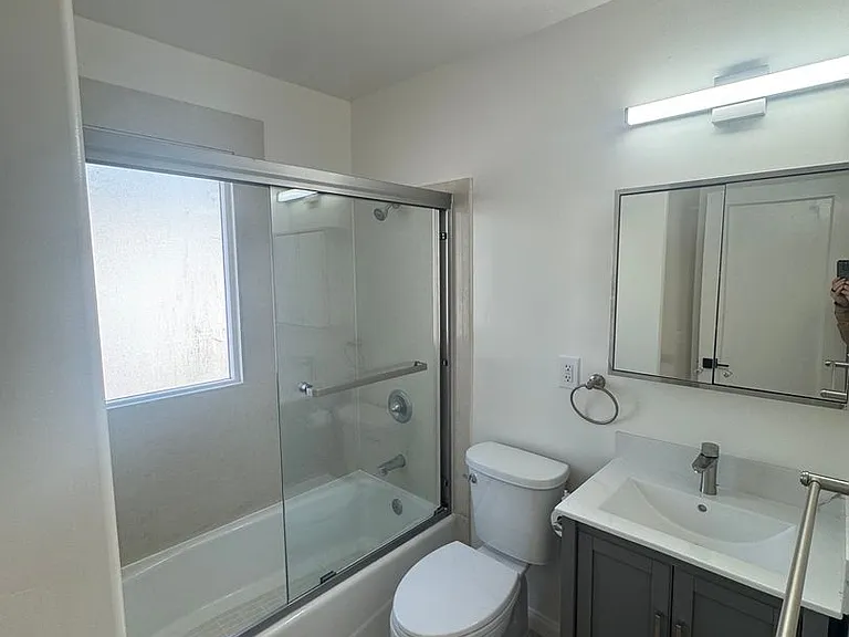 12450 San Pablo Ave #B — Photo 6