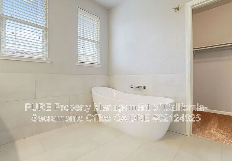 4909 Concordia Dr — Photo 28