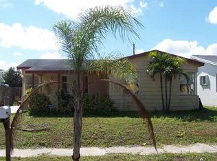 305 Princeton Dr, Lake Worth, FL 33460