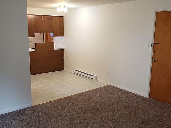 4th image of 3170 W 115th St APT 1