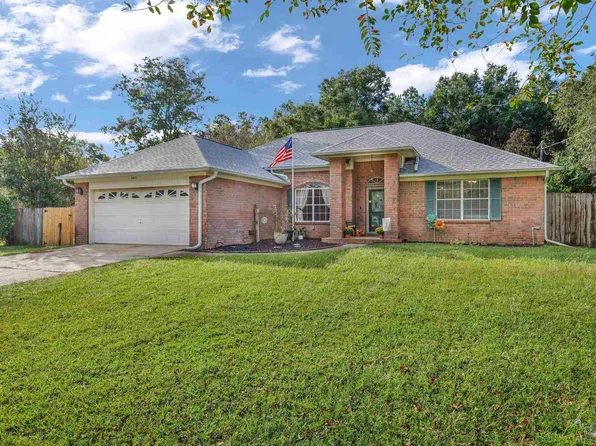 5615 Whispering Woods Dr, Pace, FL 32571