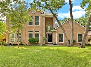 814 Red Oak Dr, Mansfield, TX 76063