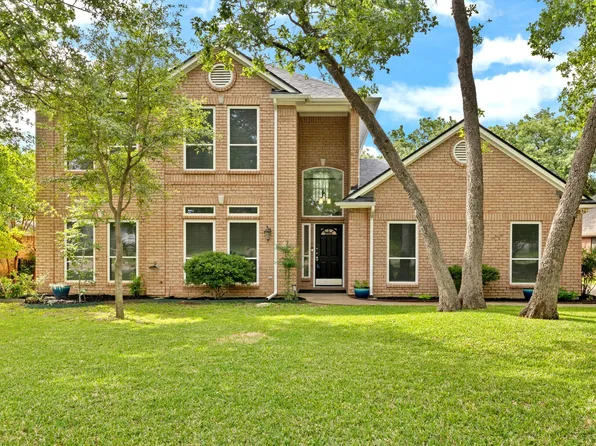 814 Red Oak Dr, Mansfield, TX 76063