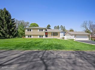 27W280 Childs St, Winfield, IL 60190